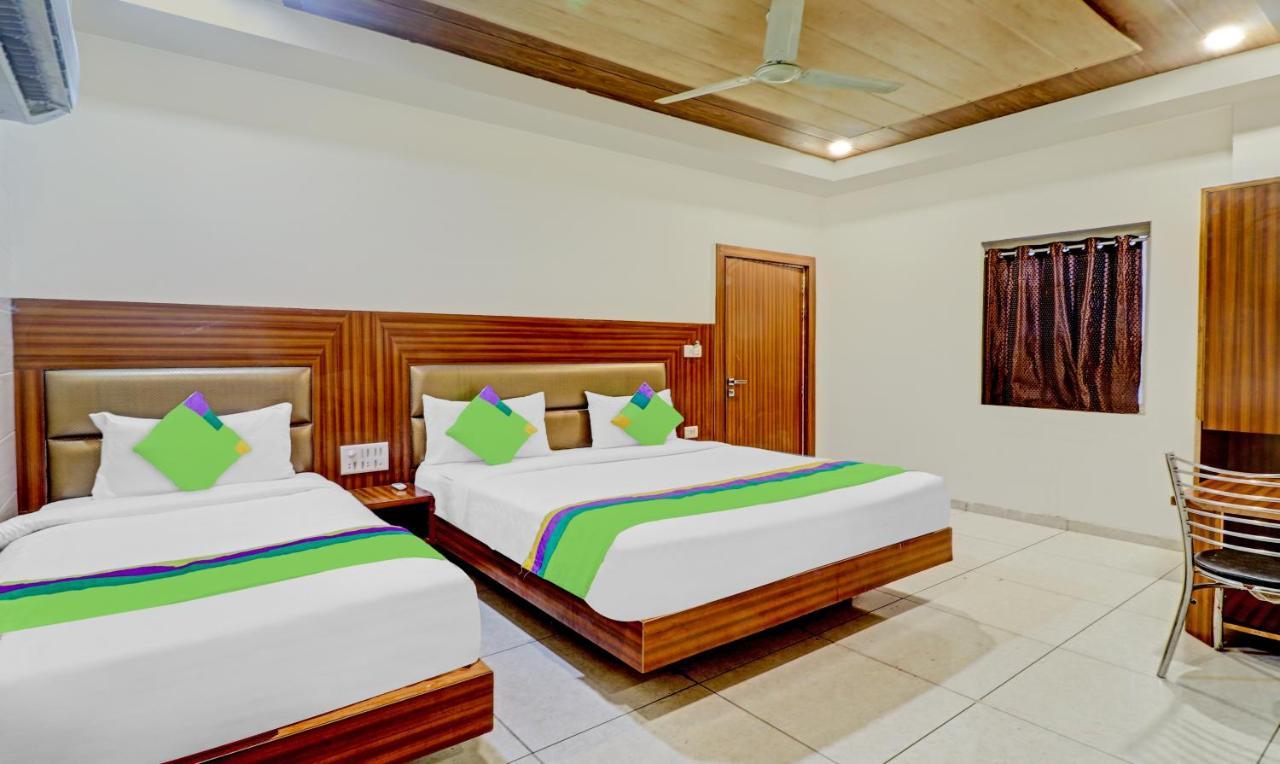 Отель Treebo Taj Dream Агра Экстерьер фото